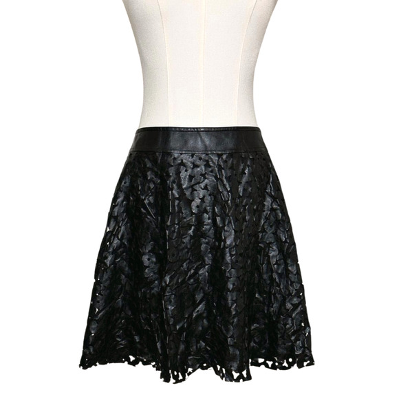 1. State NWT Black Faux Leather Floral Laser Cut A Line Mini Skirt Size Large - Picture 1 of 6